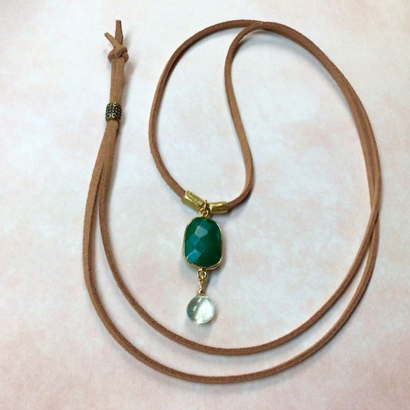 Suede Cord sundance charm artisan Necklace - Picture 3 of 11